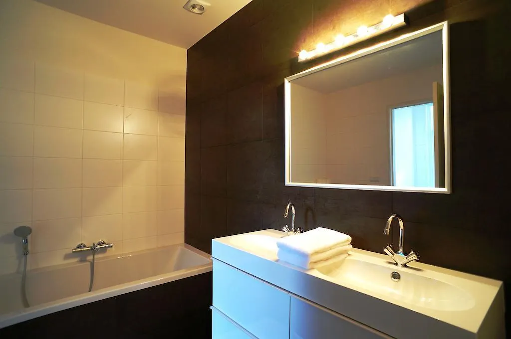 Stayci Serviced Apartments Luther Deluxe The Hague